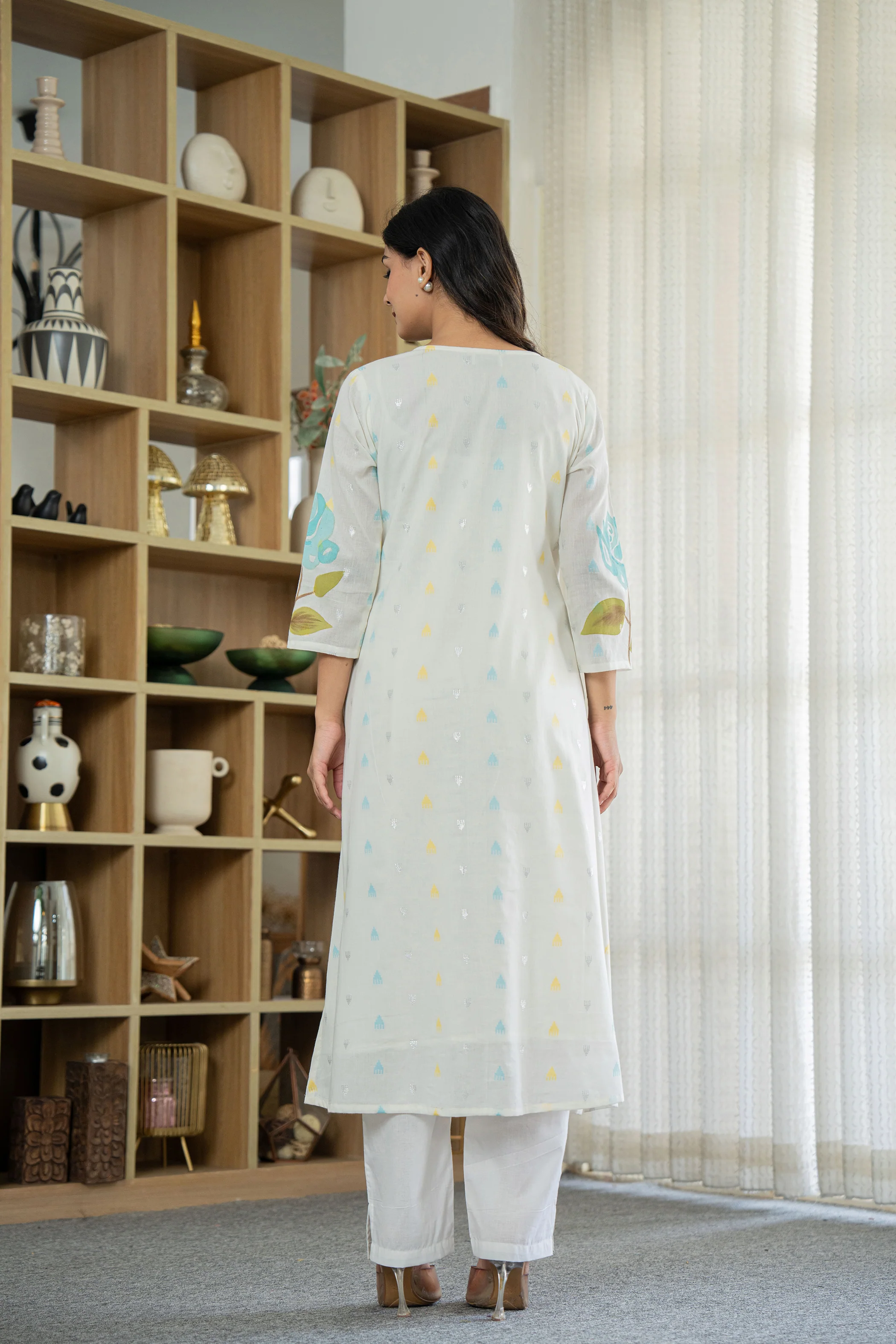 Hemal arctic Digital Printed Pure Mul Cotton Kurta Pant Set - Image 3
