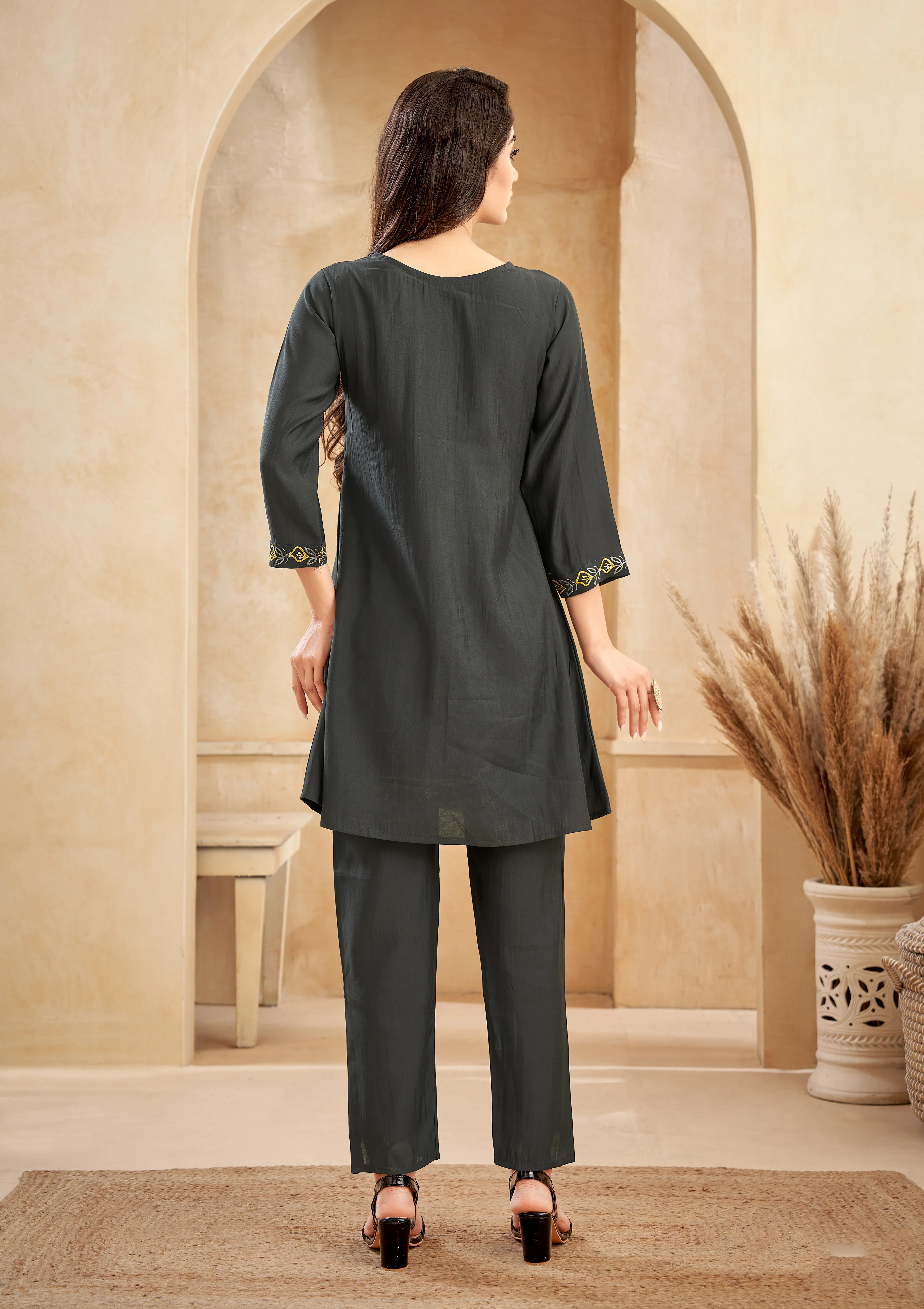 Eden Cloud Embroidered Co-ord Set - Image 4