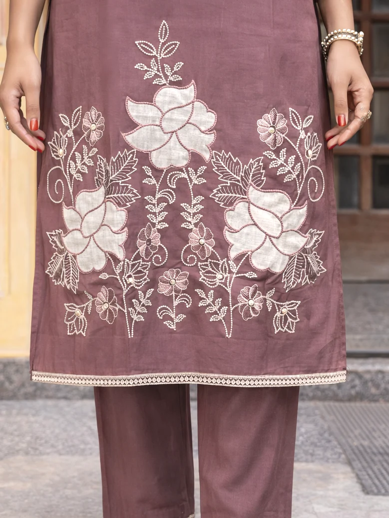 Bahara Mauve Embroidered Suit Set - Image 4
