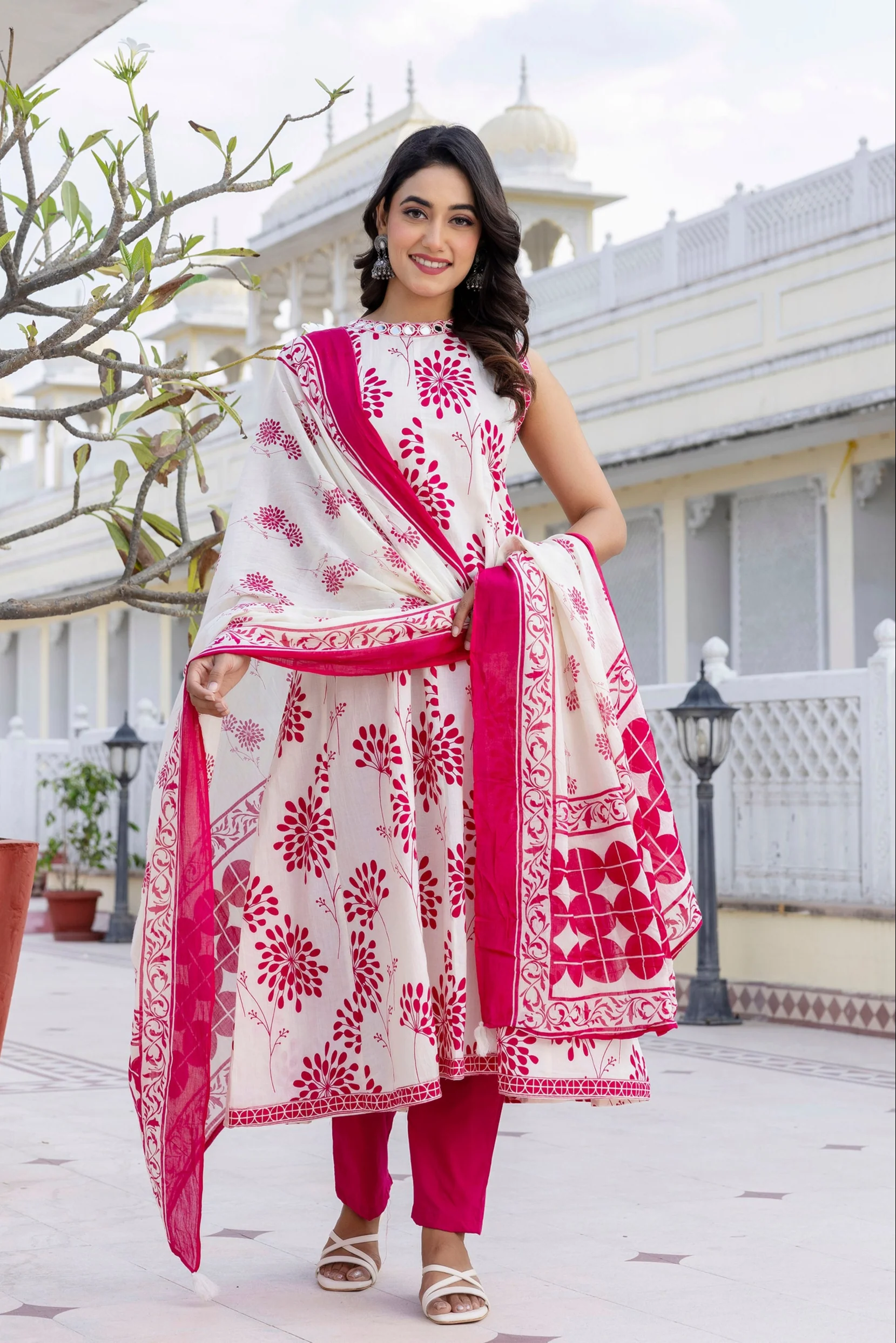 Samiha Punch Cotton Suit Set - Image 3