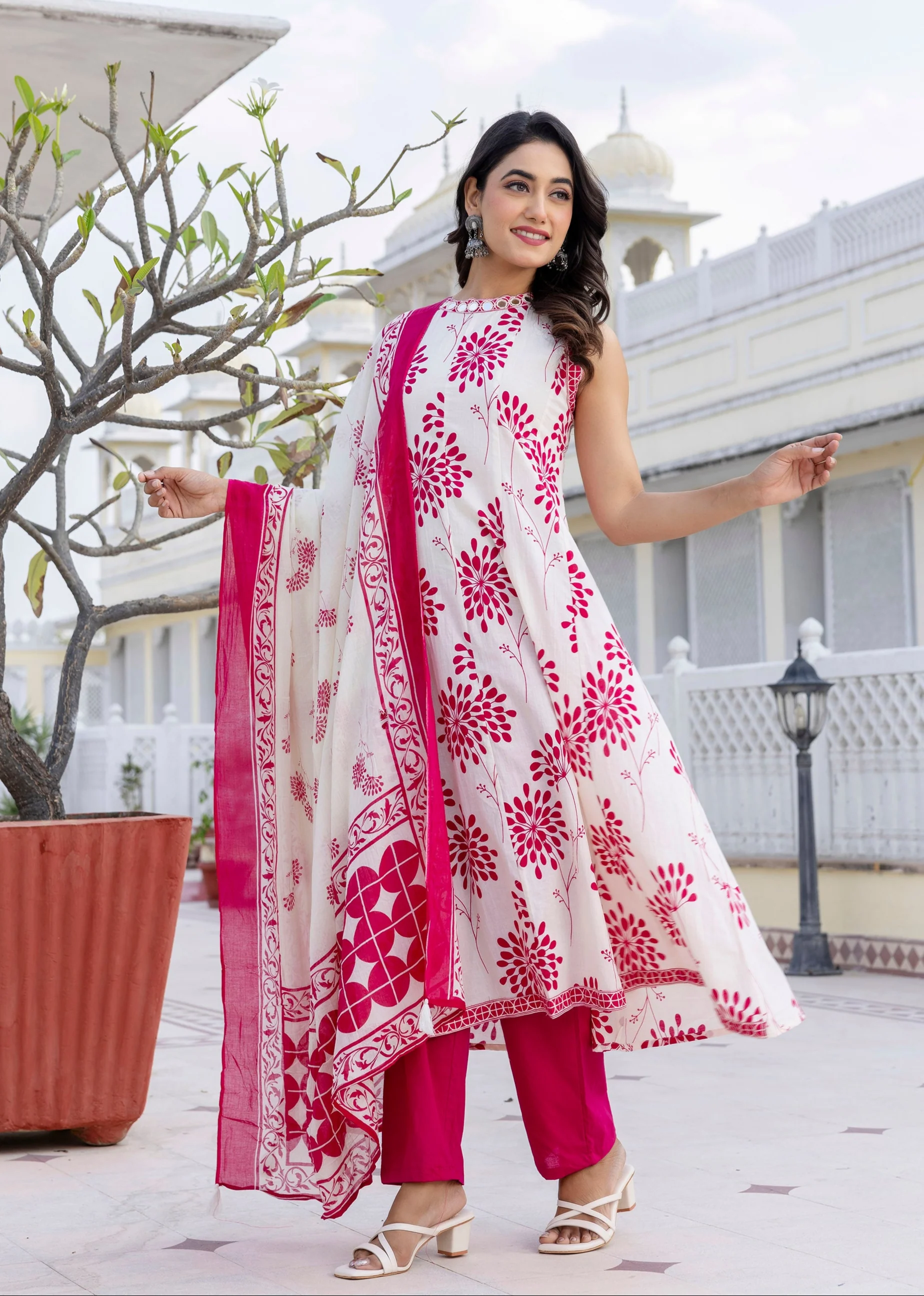 Samiha Punch Cotton Suit Set - Image 7
