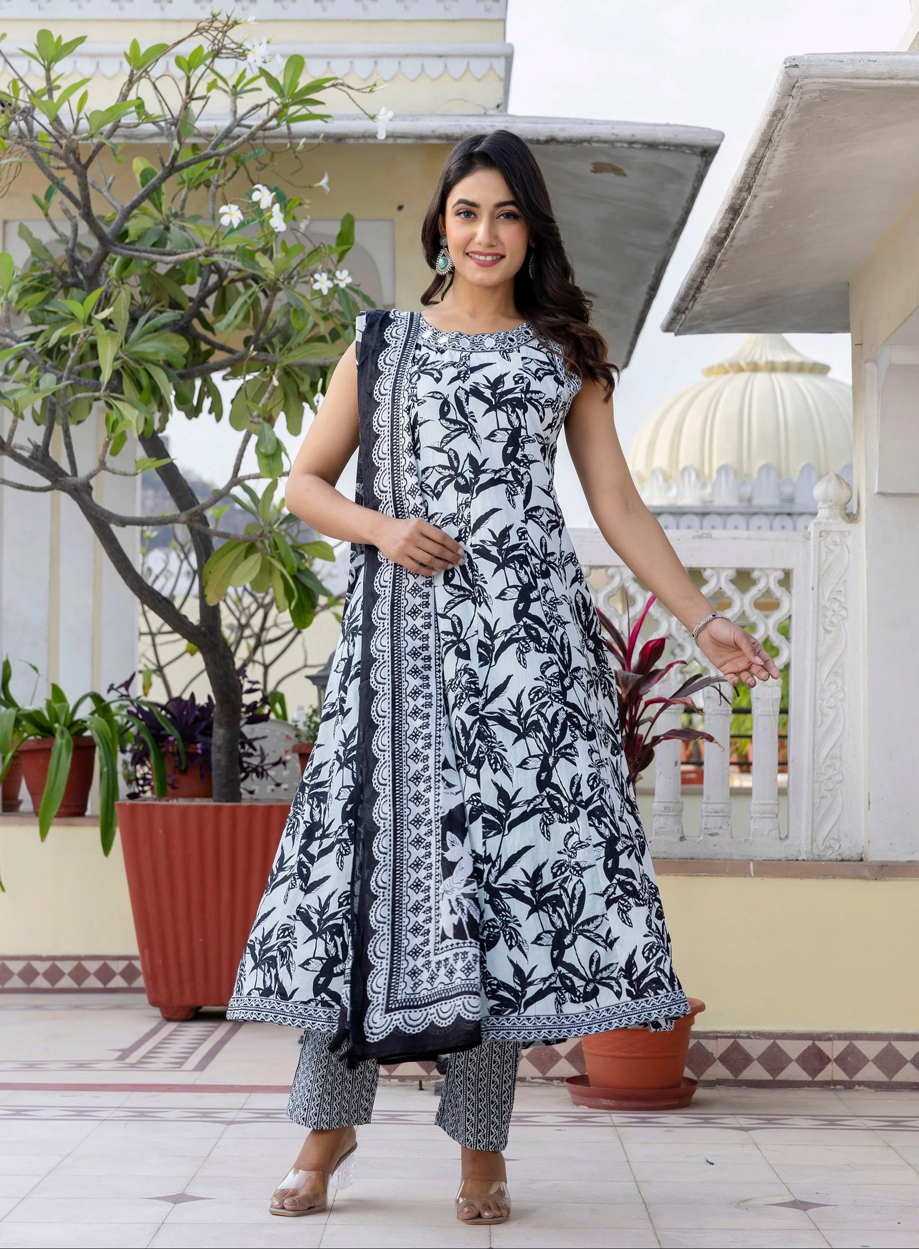 Samiha Charcoal Cotton Suit Set - Image 3