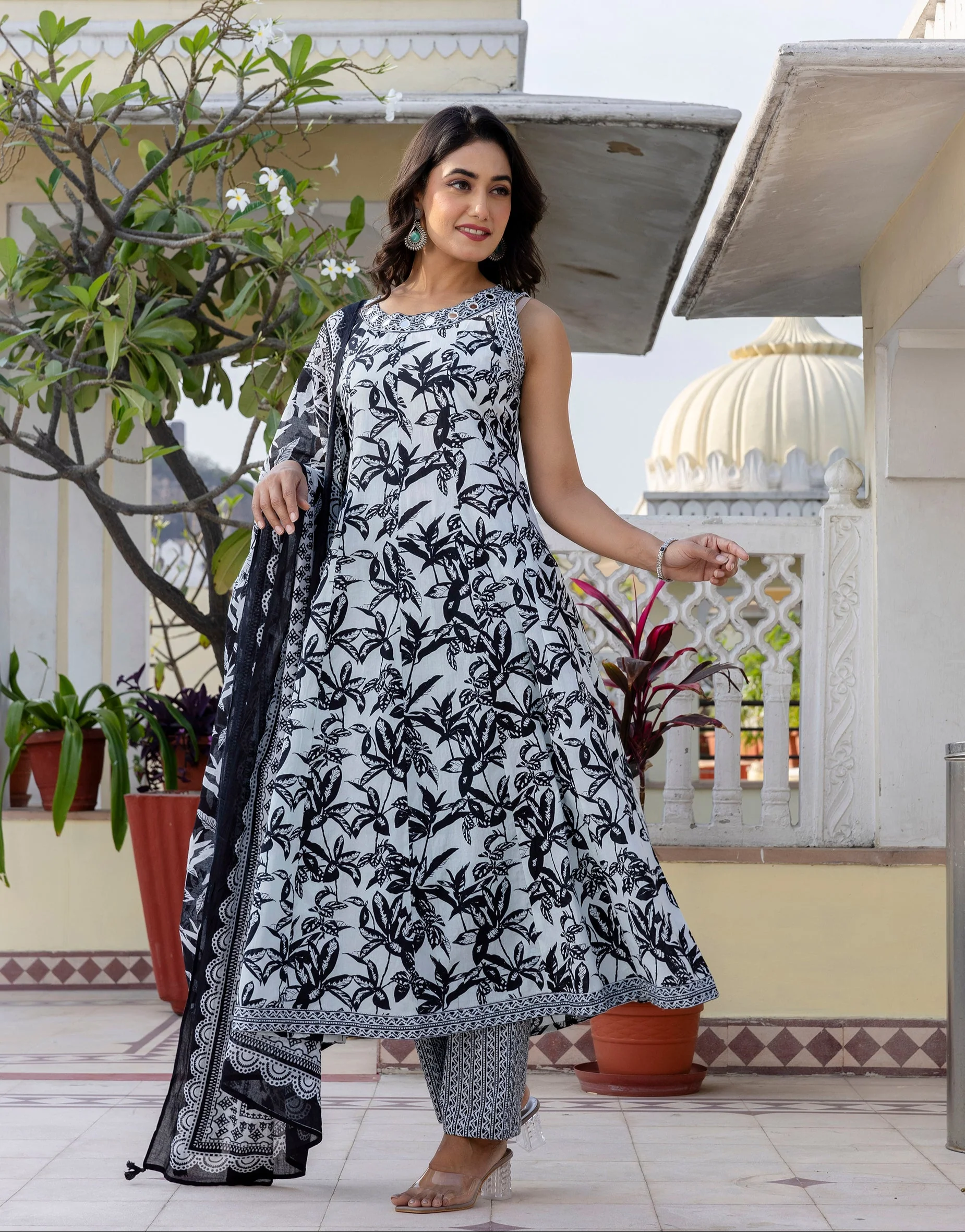 Samiha Charcoal Cotton Suit Set - Image 6