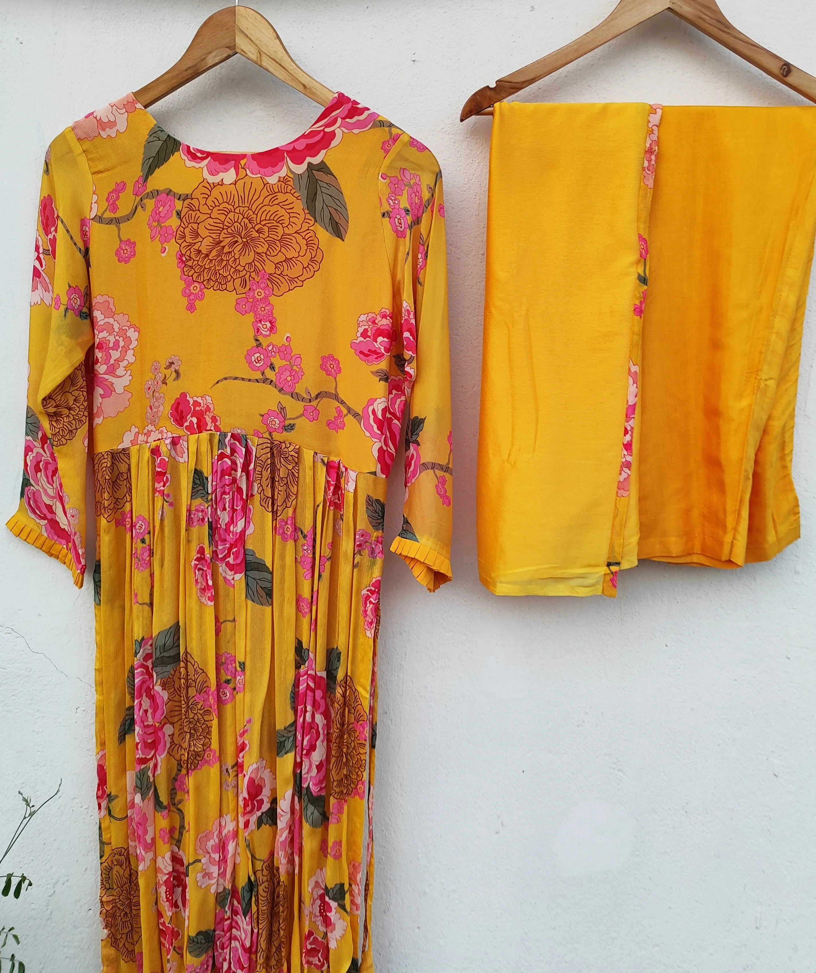 SHILPI GOLD DIGITAL PRINT ANARKALI SUIT SET - Image 4