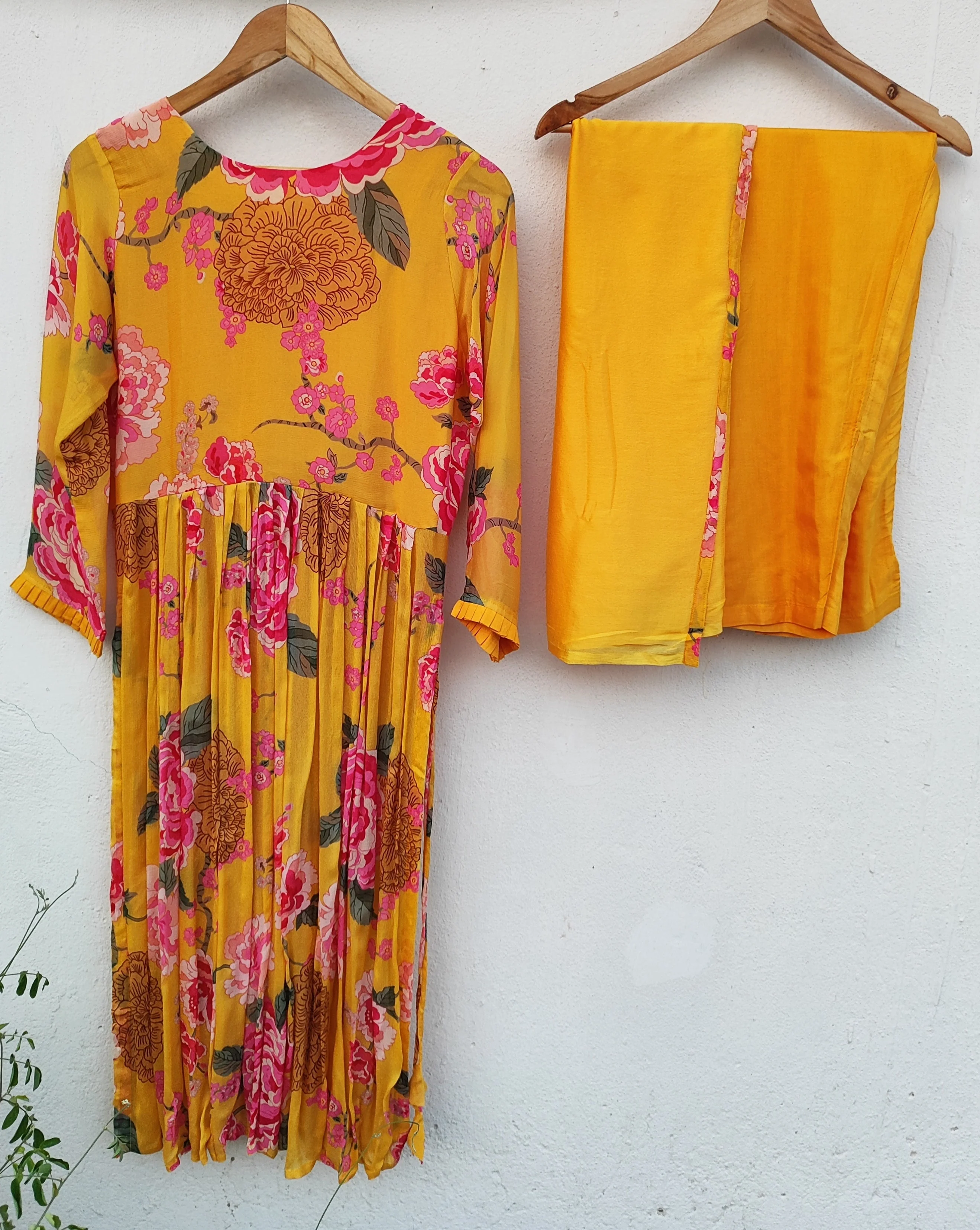 SHILPI GOLD DIGITAL PRINT ANARKALI SUIT SET - Image 5