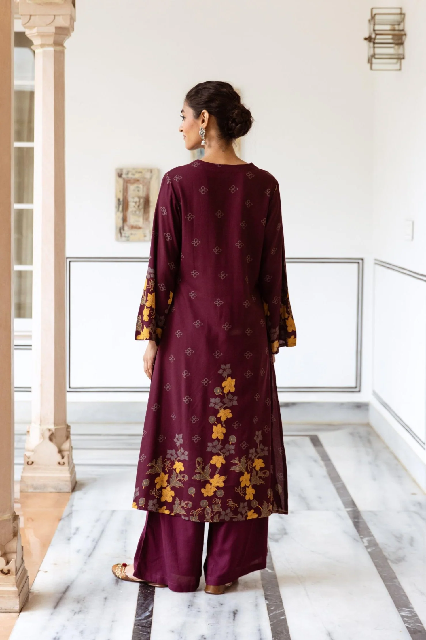 Shimoni Merlot Printed Kurta Pant Set - Image 3