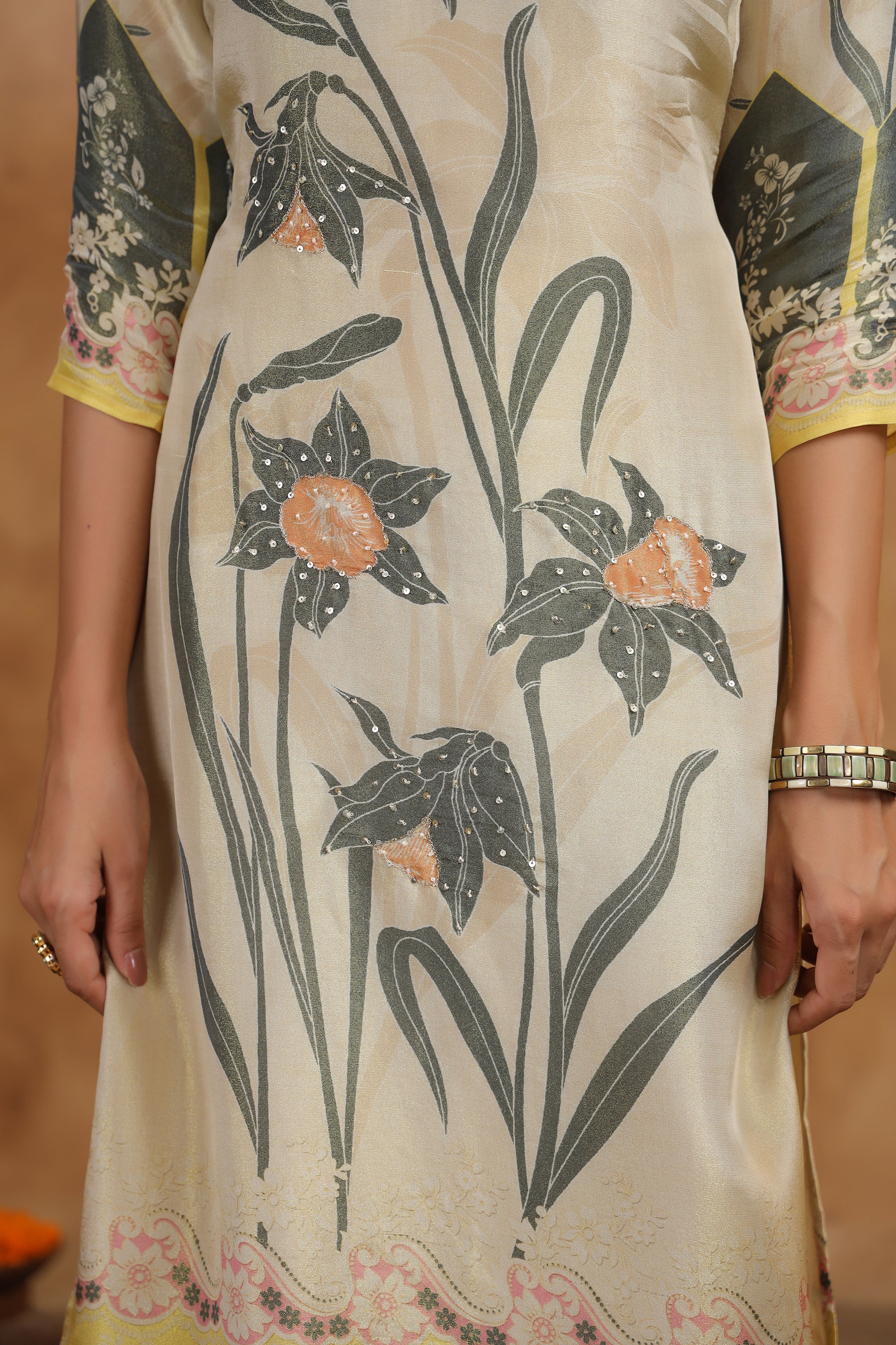 RITVI OFFWHITE WORK SUIT SET - Image 4