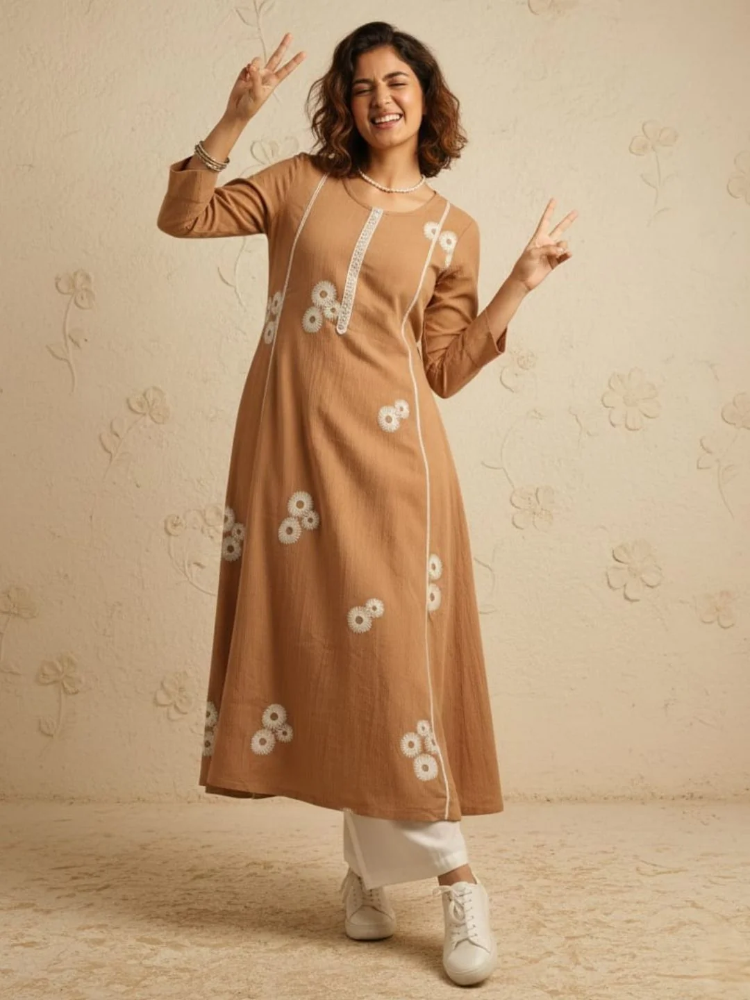 Swades Driftwood cotton embroidery kurta - Image 4