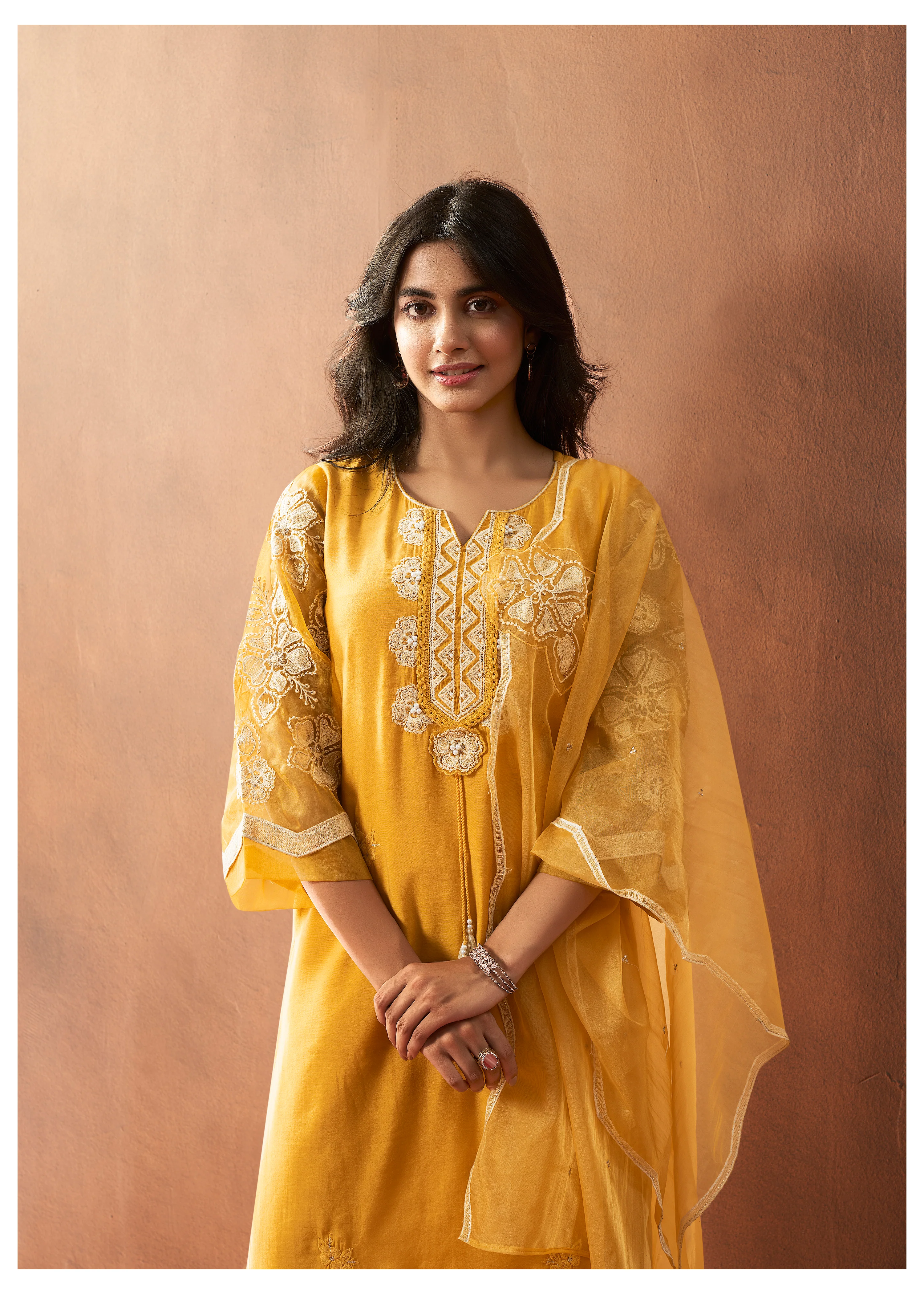 BUSHRA AMBER Lawn FULL WORK SUIT SET - Image 2