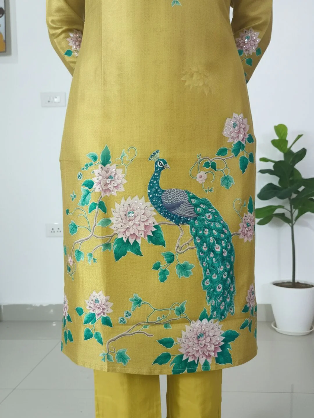 Reet Gold Printed Work Suit Set - Image 11