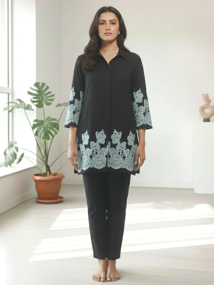 Reet Onyx Embroidered Co-ord Set - Image 8