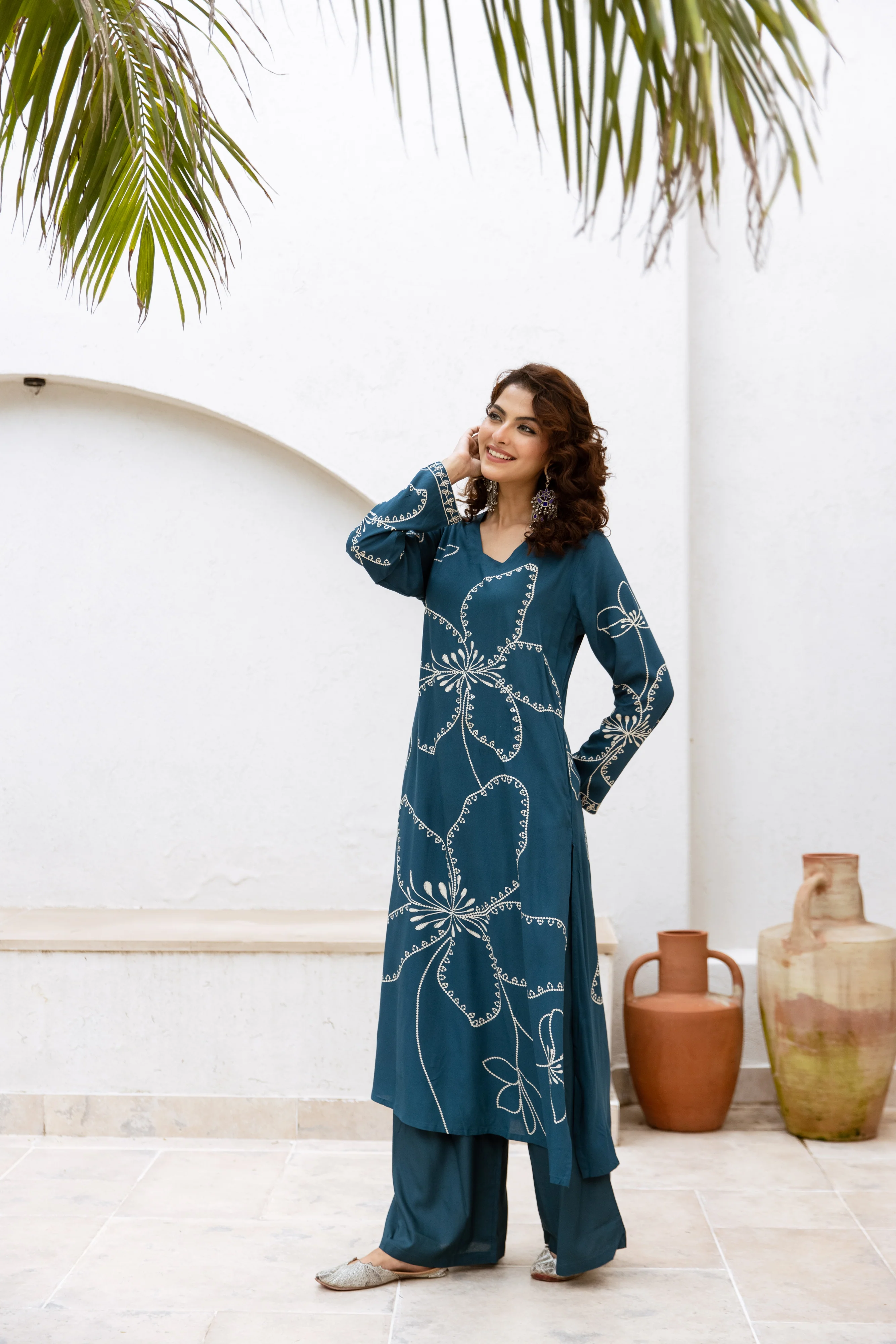 Siya Azure Printed Kurta Pant Set - Image 3