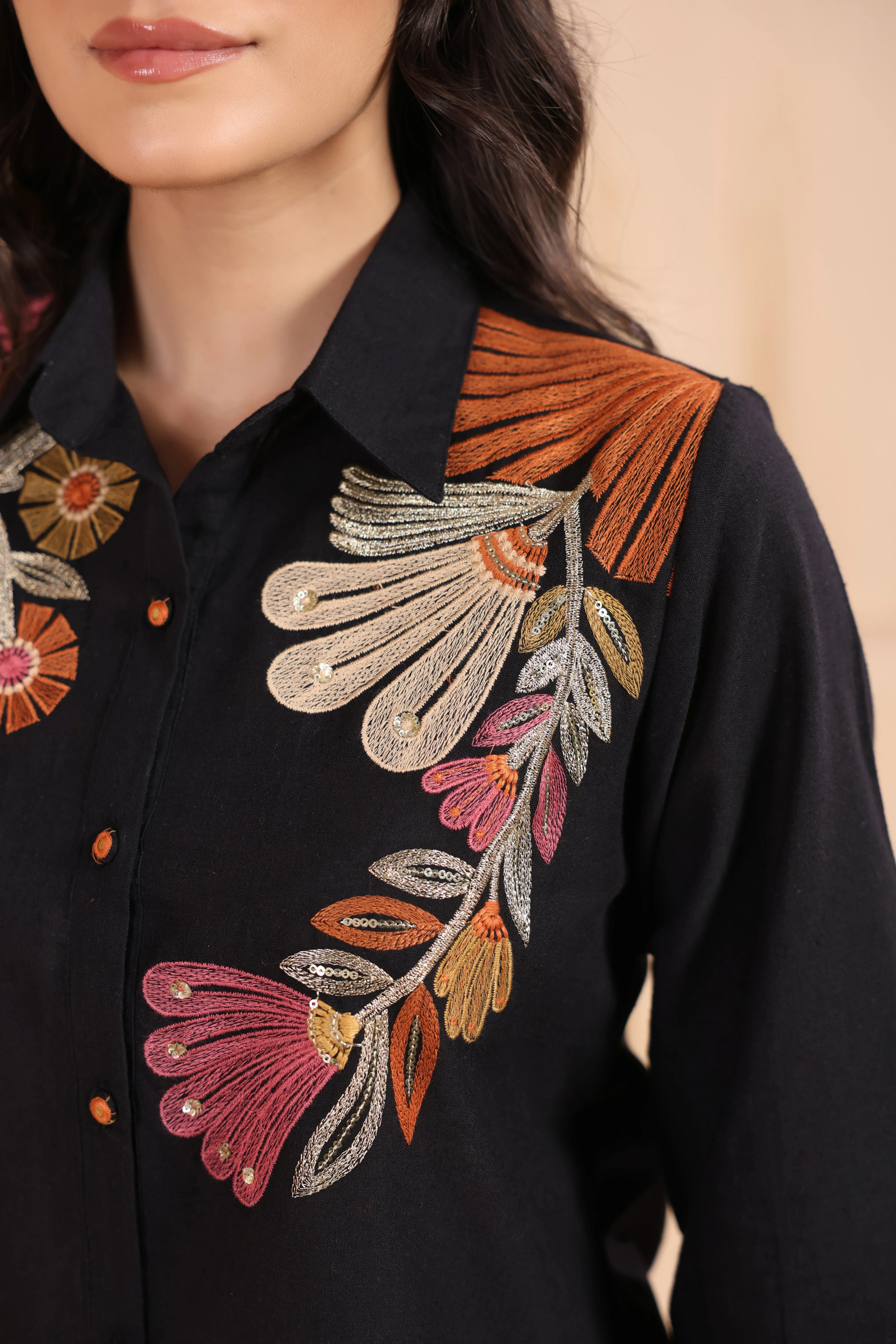 Viyona Onyx Floral Embroidered Co-ord Set - Image 6