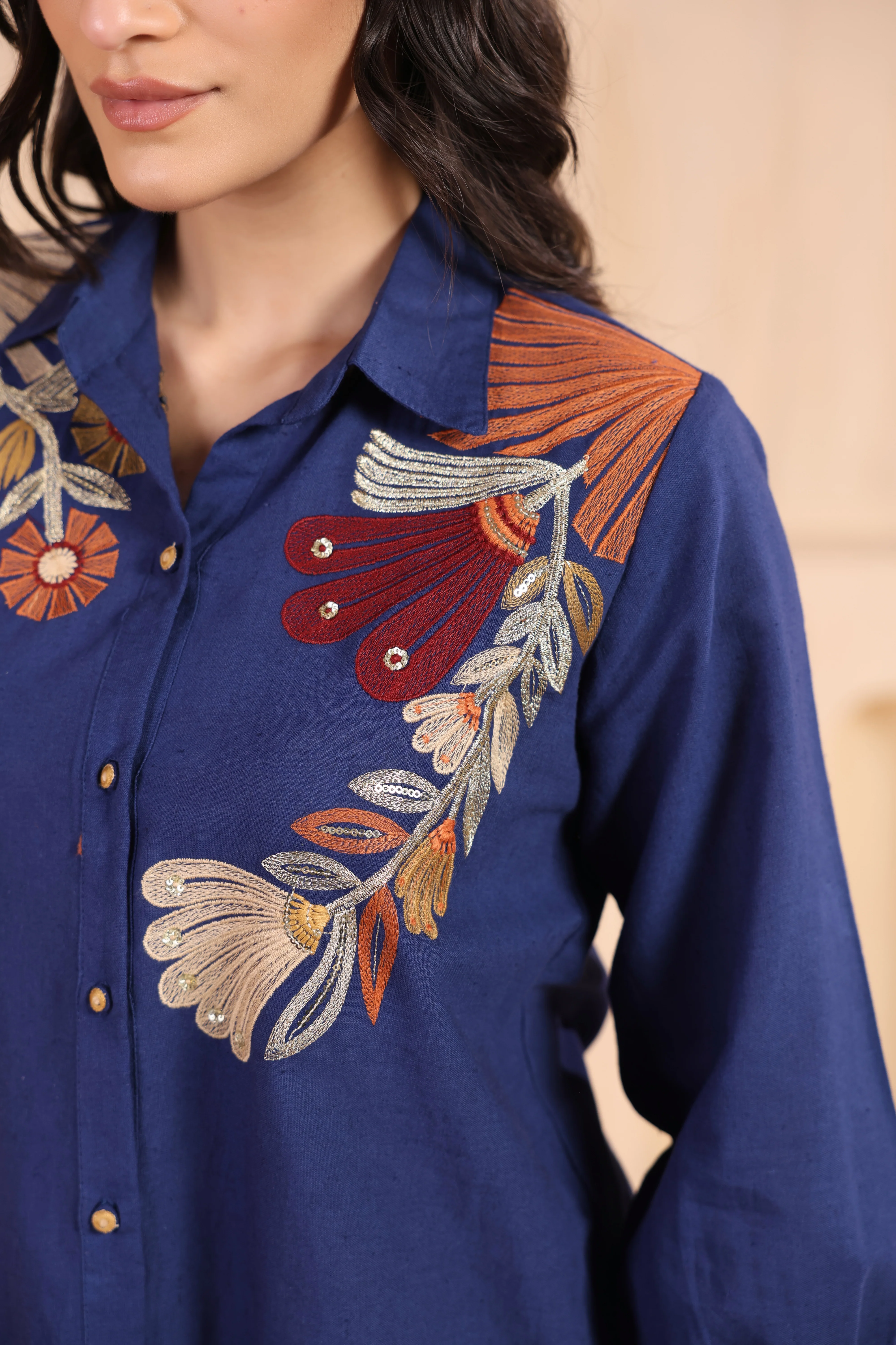 Viyona Indi Floral Embroidered Co-ord Set - Image 4
