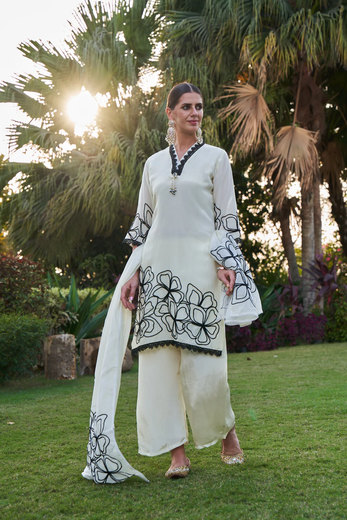 Varidhi Angel Embroidered Suit Set - Image 4