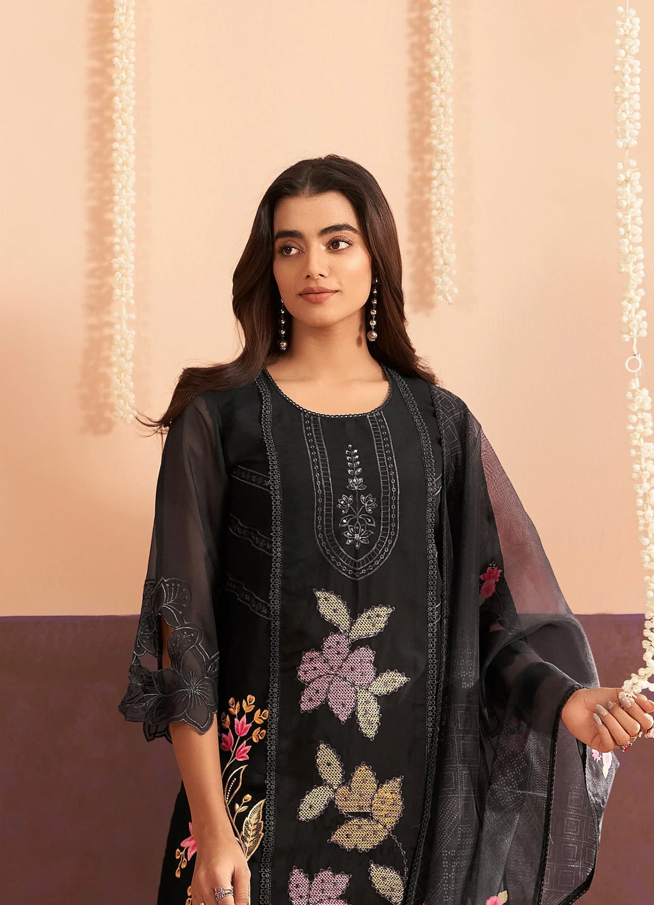 LISBA Onyx Full Embrodiery Suit Set - Image 2
